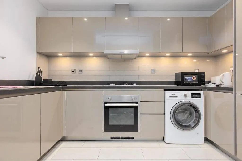 Spacious Minimalistic Studio Dubai 0*,  United Arab Emirates