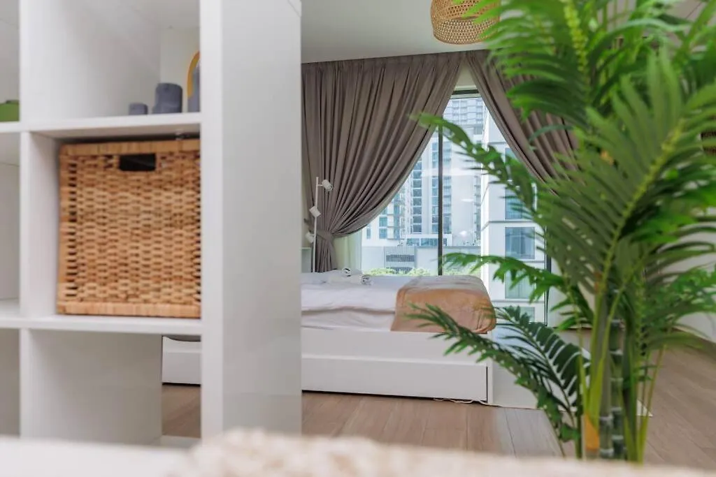 Spacious Minimalistic Studio Dubai Apartment